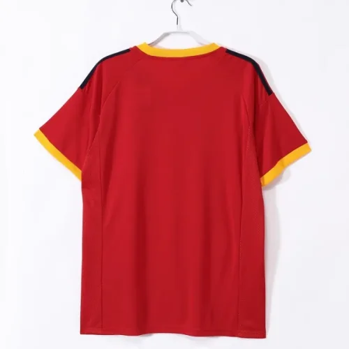 Retro Spain 2002 home