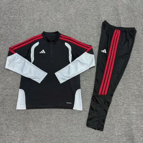 26/27 Adidas kids training suit black