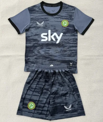 26/27 Ireland goalkeeperkids kit grey