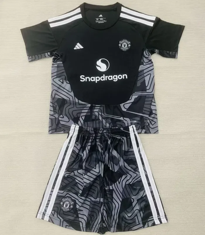 26/27 Manchester United goalkeeper Adult Set
