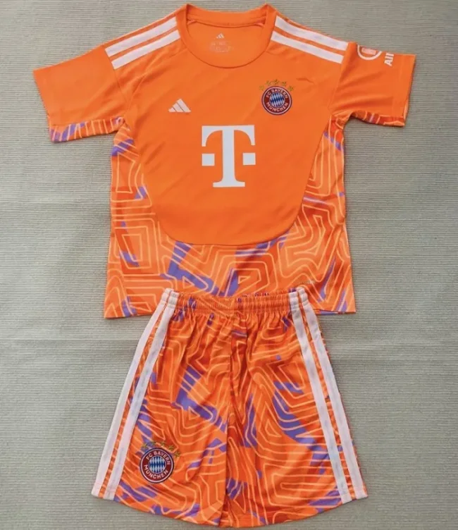 26/27 bayern munich Goalkeeper kids kit