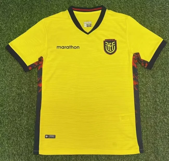 26/27 Ecuador home football Jersey