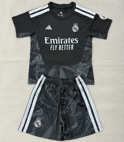 26/27 Real Madrid goalkeeper Adult Set black