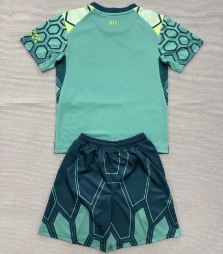 26/27 Manchester City goalkeeper kids kit green