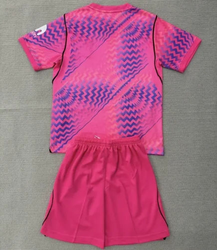 26/27 Tottenham Hotspur goalkeeper kids kit pink