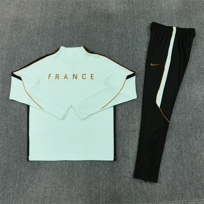 26/27France kids training suit light green