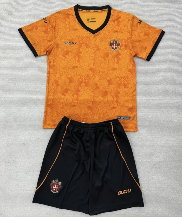 26/27 Wolverhampton Wanderers home kids kit