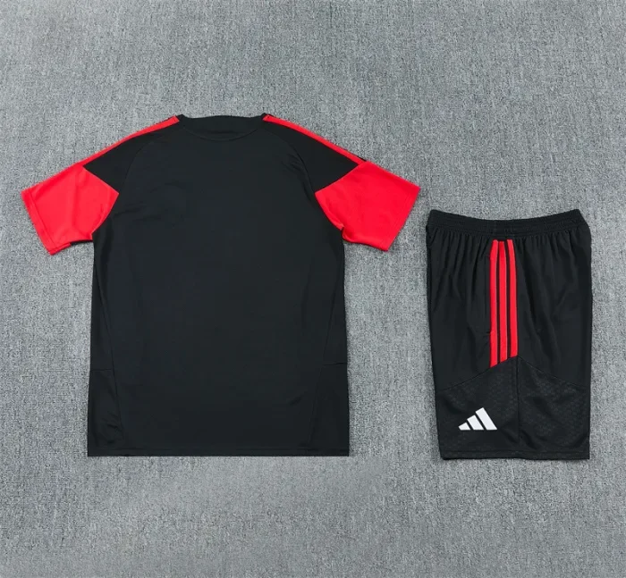 26/27 Manchester United kids Short training suit black