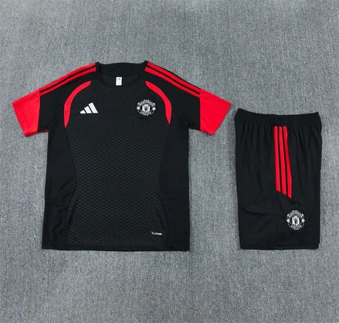 26/27 Manchester United kids Short training suit black