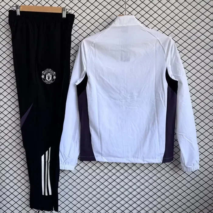 26/27 Manchester United trench coat white