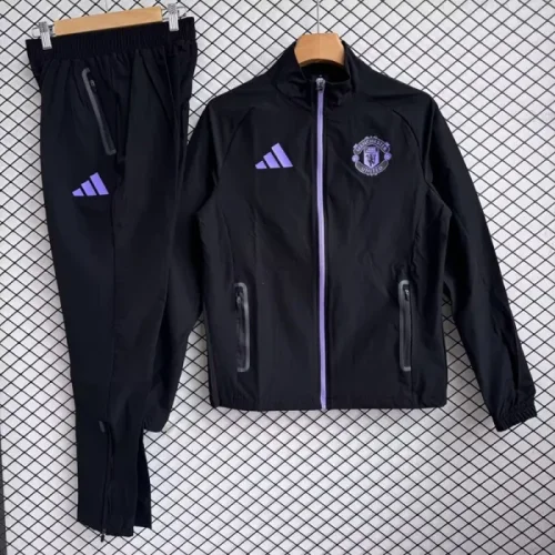 26/27 Manchester United trench coat black