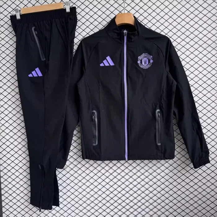 26/27 Manchester United trench coat black