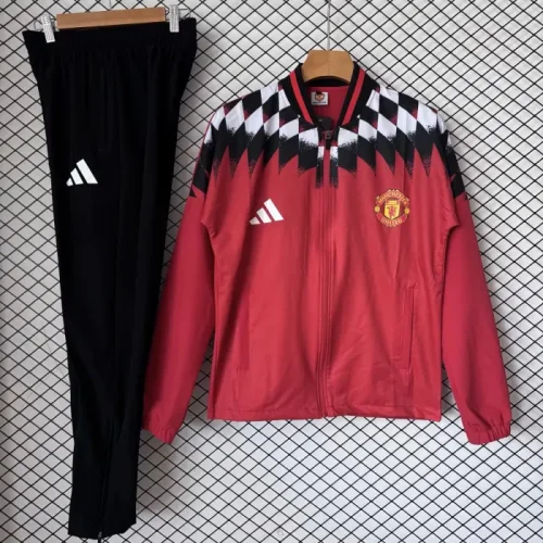 26/27 Manchester United retro trench coat red