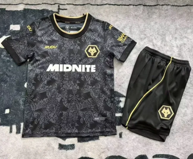 26/27 Wolverhampton Wanderers third kids kit