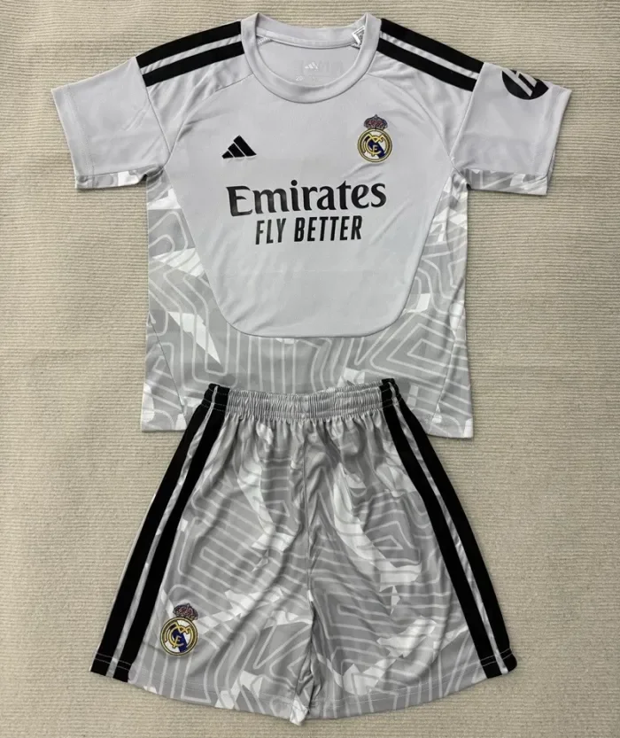 26/27 Real Madrid goalkeeper Adult Set grey