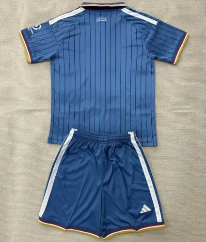 26/27 Como home kids kit