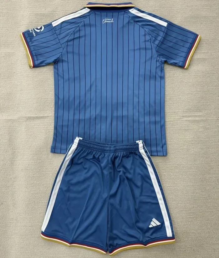 26/27 Como home kids kit