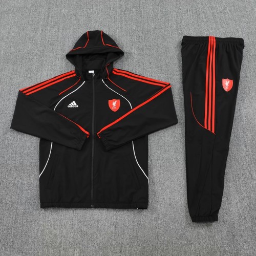 26/27 Liverpool Hooded Windbreaker Tracksuit-black