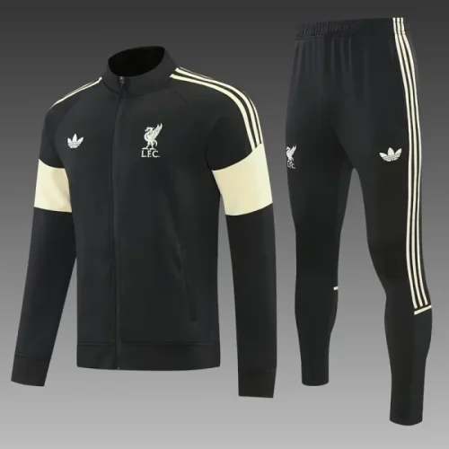 26/27 Liverpool Adult jacket black