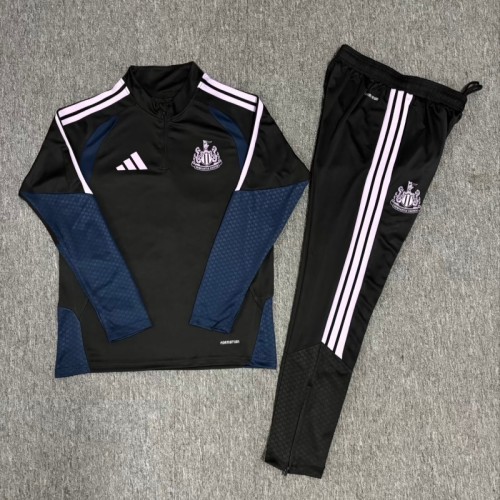26-27  Newcastle United training Adult Black