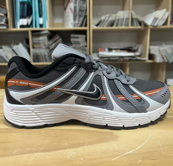 Nike P-9000