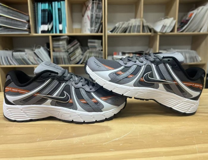 Nike P-9000