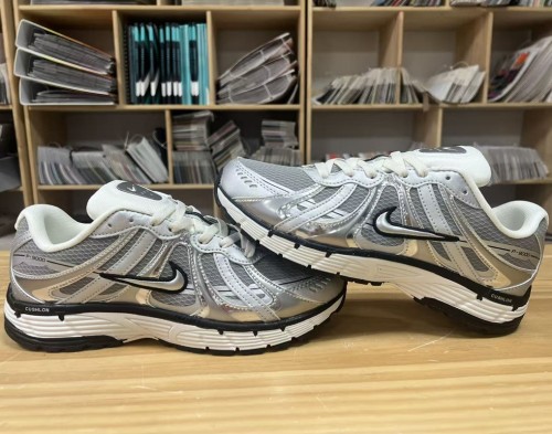 Nike P-9000