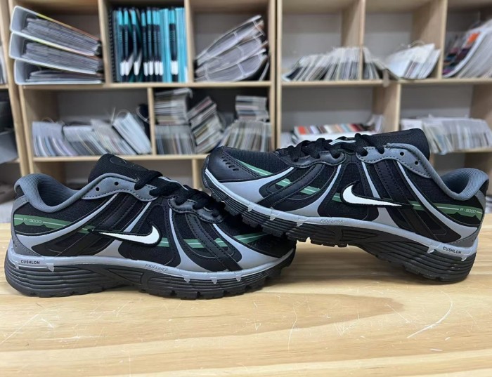 Nike P-9000