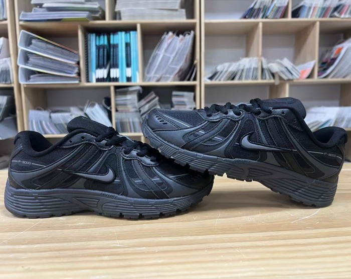Nike P-9000
