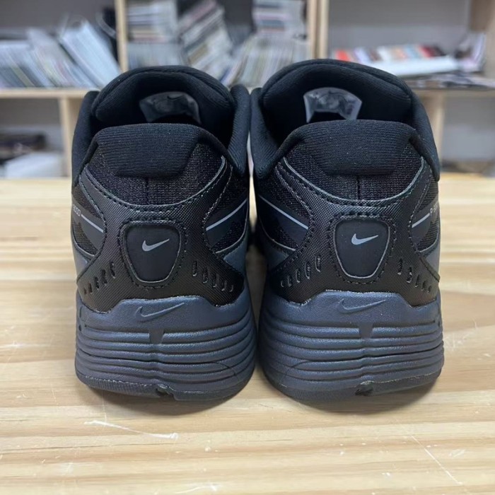 Nike P-9000