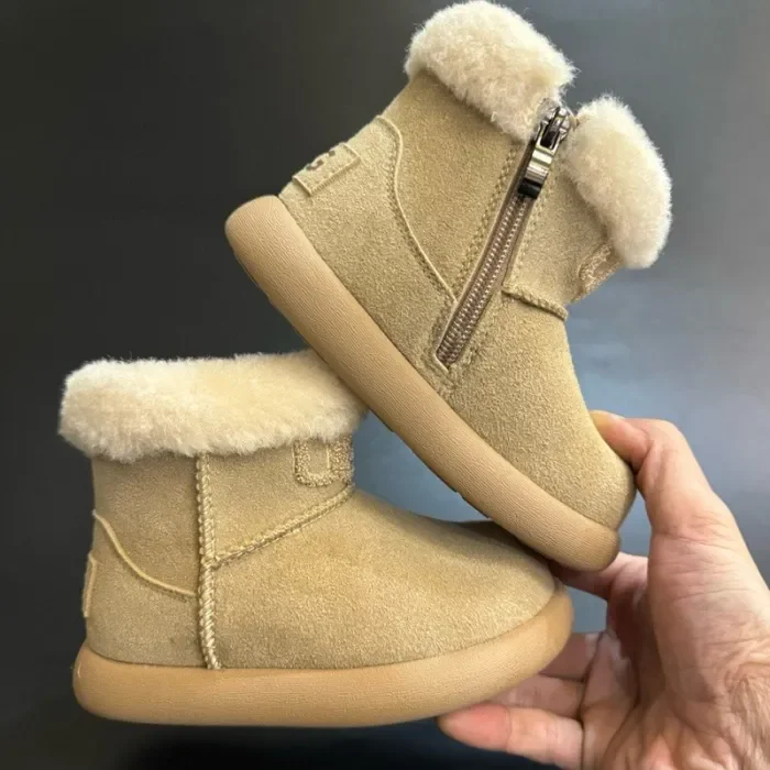 UGG Snow kids boots