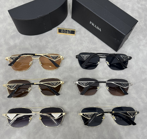 Blue light blocking sunglasses with the box and case ,G25-851-856