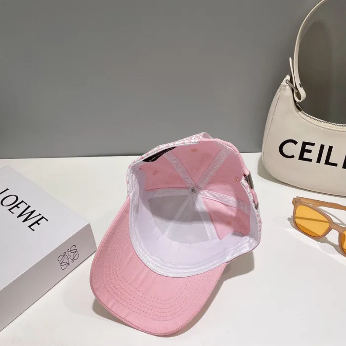 men women hat ,no box. HX25-468-470