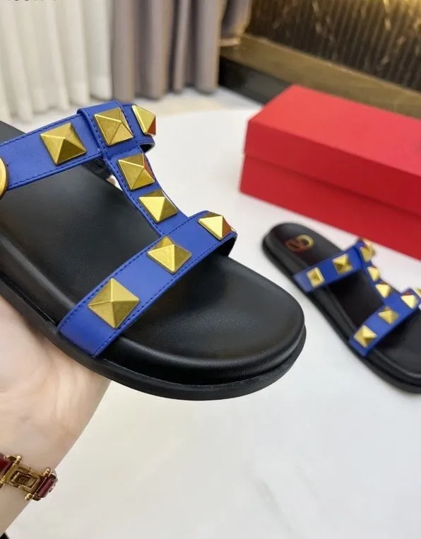 Flat leather sandals slippers , size 35-40 ,with box, SS70-1226-1231