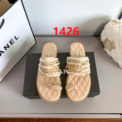 Flat leather sandals slippers , size 34-40 ,with box, SS60-1426-1427