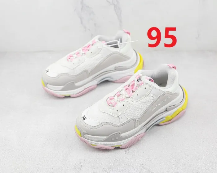 AAAAA quality，Air-cushion sole women's casual shoes sneakers ，size 35-40,SS120-95