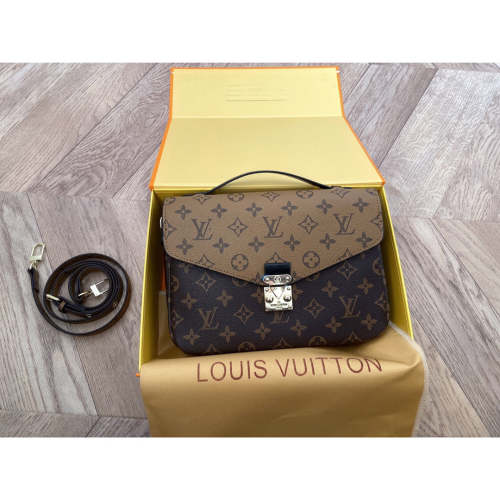 split leather bag,AAA, no box,size:25*9*18cm,B50-1725-1726