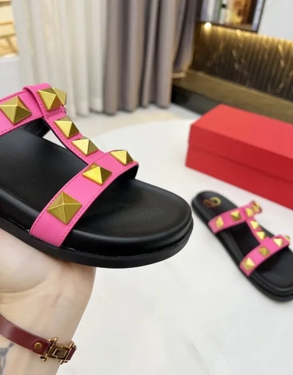 Flat leather sandals slippers , size 35-40 ,with box, SS70-1226-1231