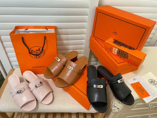 Women leather sandals slippers , size 35-42 ,with box, SS60-1601-1603