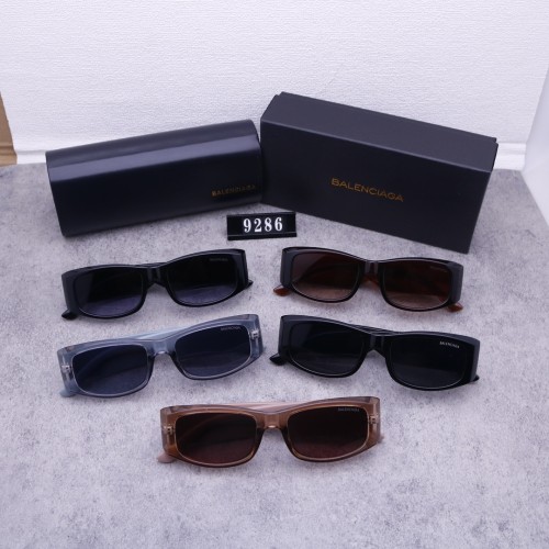 Blue light blocking sunglasses with the box and case ,G25-150-154