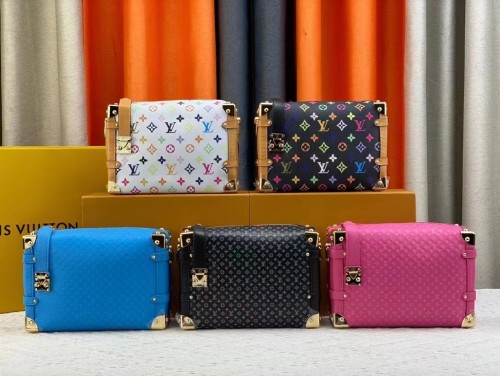 Leather  bag ,5A , size 24.5x16.5x8.5cm ,no box,  B110-154-158