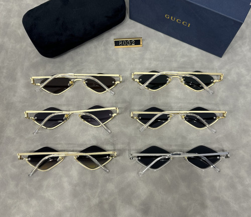 Blue light blocking sunglasses with the box and case ,G25-881-886