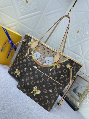 Leather neverfull  bag ,5A . size 32x29x17cm ,no box, B130-47