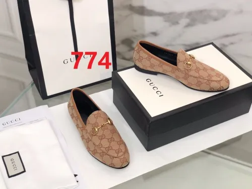 flat shoes  size 35-44,with box, SS60-774