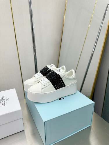 Women's flat runners shoes, size 35-45, SS88-621-623