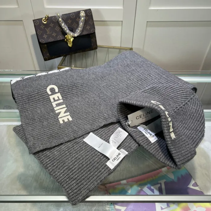 cashmere cotton scarf and hat ,no box. HX68-17-22