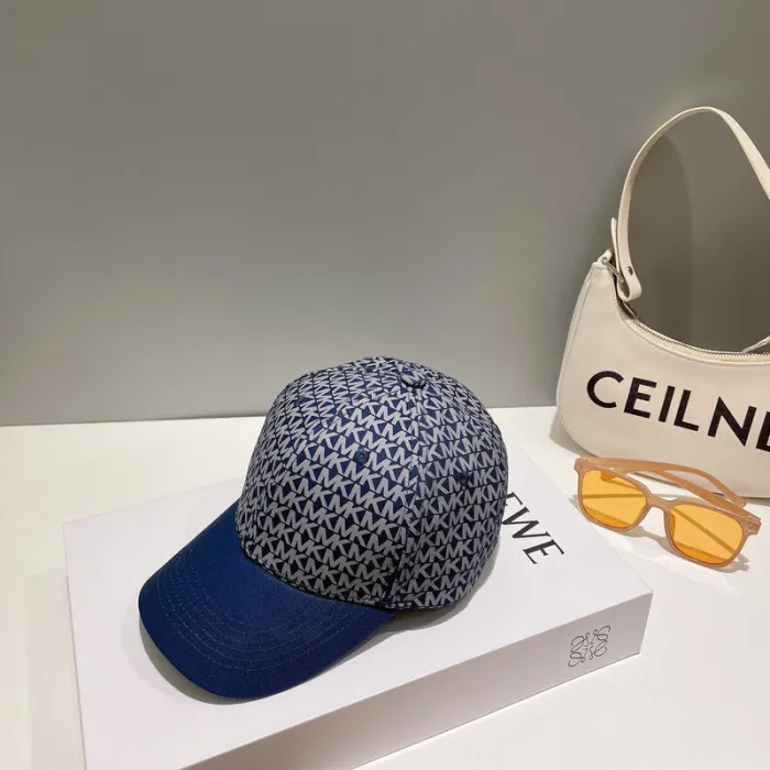 men women hat ,no box. HX25-468-470
