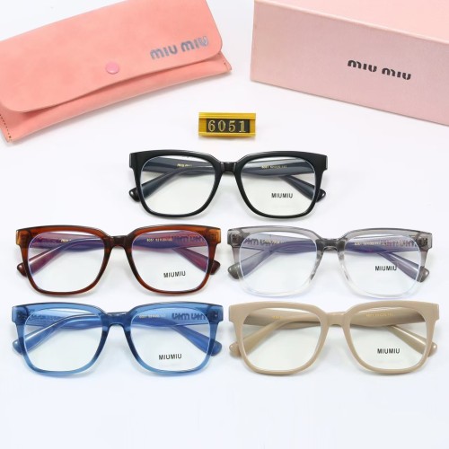 Blue light blocking sunglasses with the box and case ,G25-536-540