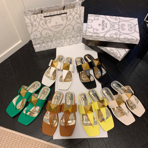 Flat leather sandals slippers , size 35-40 ,with box, SS50-967-972