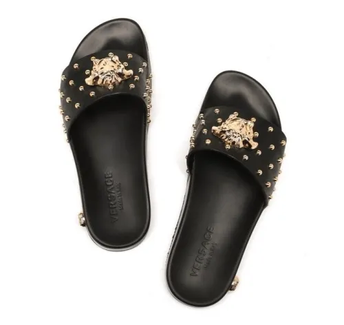 Flat leather sandals slippers , size 38-45 ,with box, SS70-1256